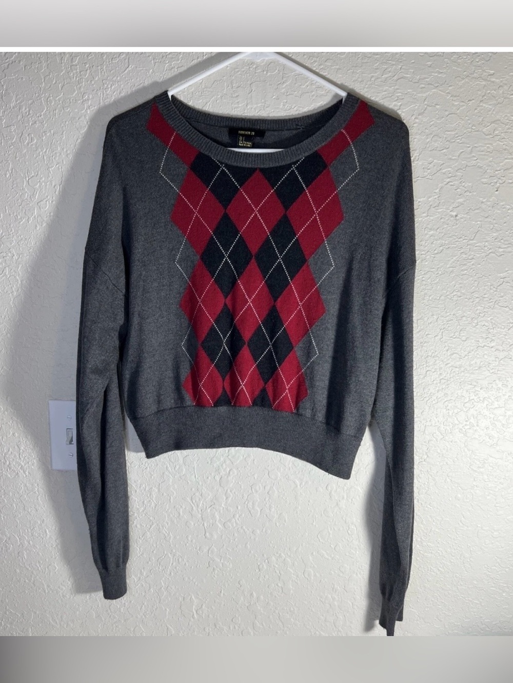 Forever 21 Women’s Pullover Sweater Sz L, long Sleeve green, black, red